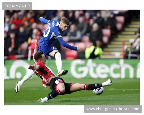 切尔西边路突破和换位配合让比分改写——战术洞察与实战启示