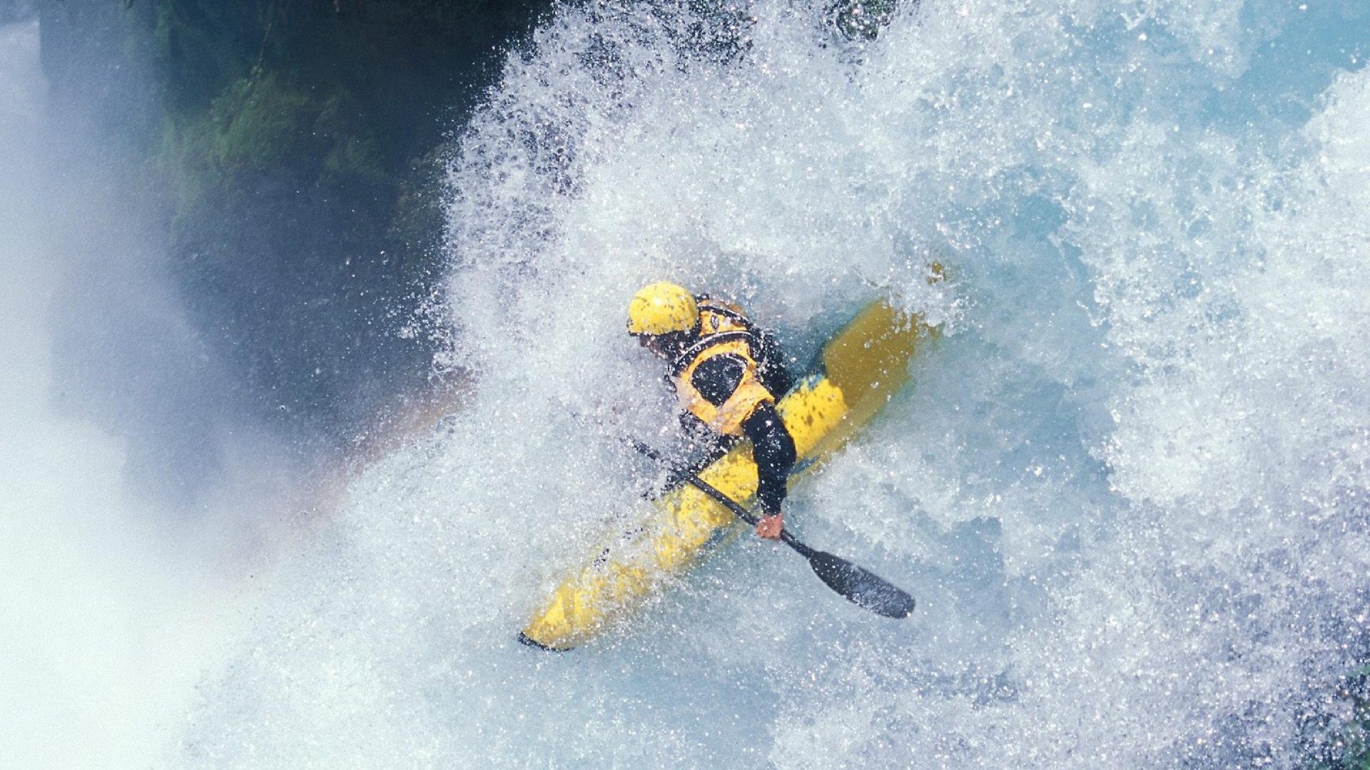 夜市临时运动街区开放 跳绳与投篮摊位人气爆棚