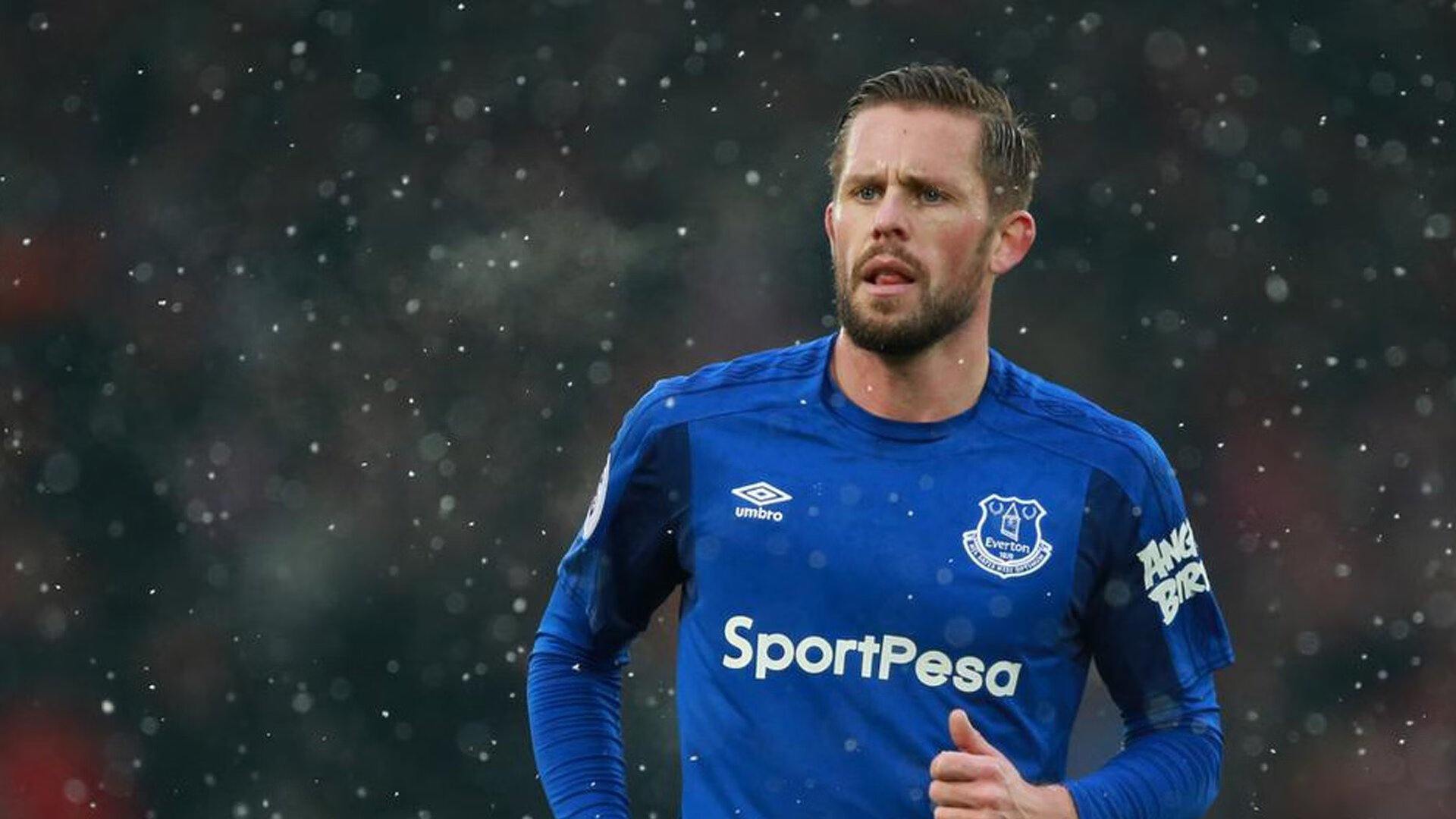 教练与学员对抗赛 业余选手挑战教练团队成为压轴项目